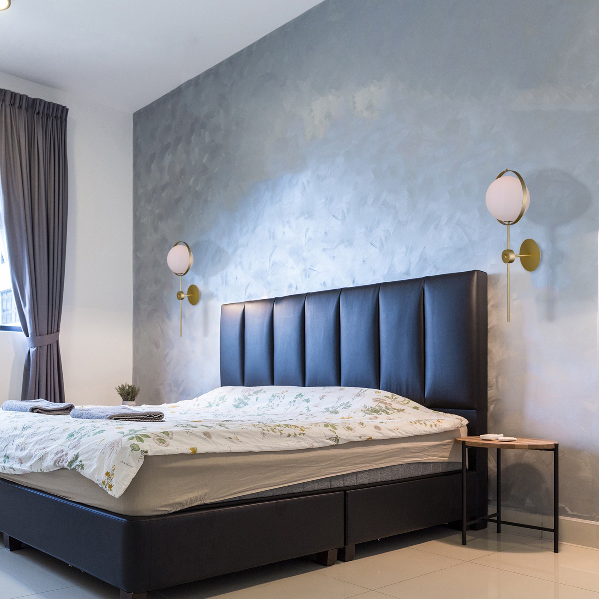 Da Vinci 1 Light 10in Brass Wall Light