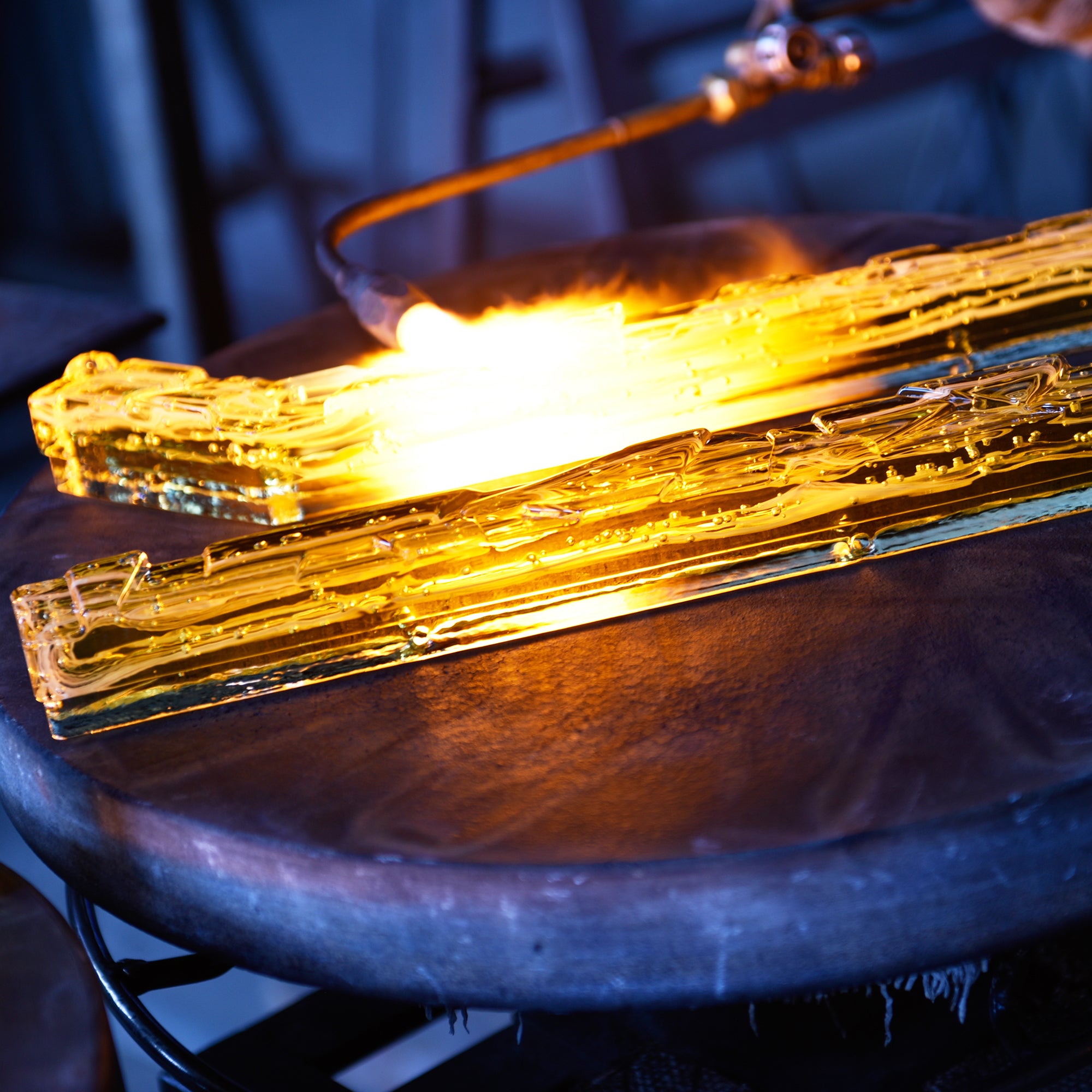 Contour Integrated LED 19in Brass Wall Light with Handcrafted Glass